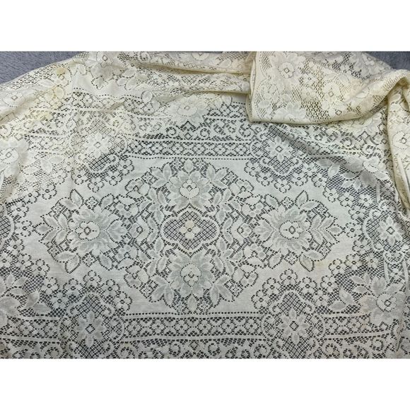 Vtg Tablecloth Other - Vtg Quaker Lace Style Tablecloth 82x64 Floral Ivory Cream Rectangular Scalloped